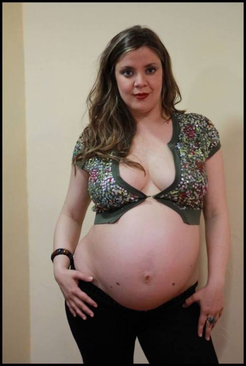 XXX preg56i 142825503135 photo