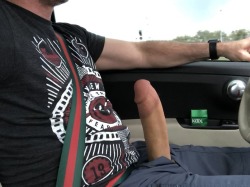 texasgiantandbulge:  Cruising along down