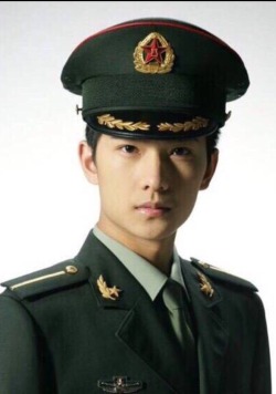 kojiboy:  What a handsome guy in uniform