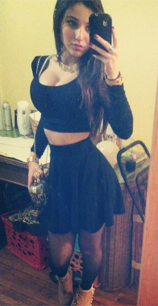 tinajoka:  Unobtrusive pics: http://is.gd/vuXKoj5FJq9PCnJ 