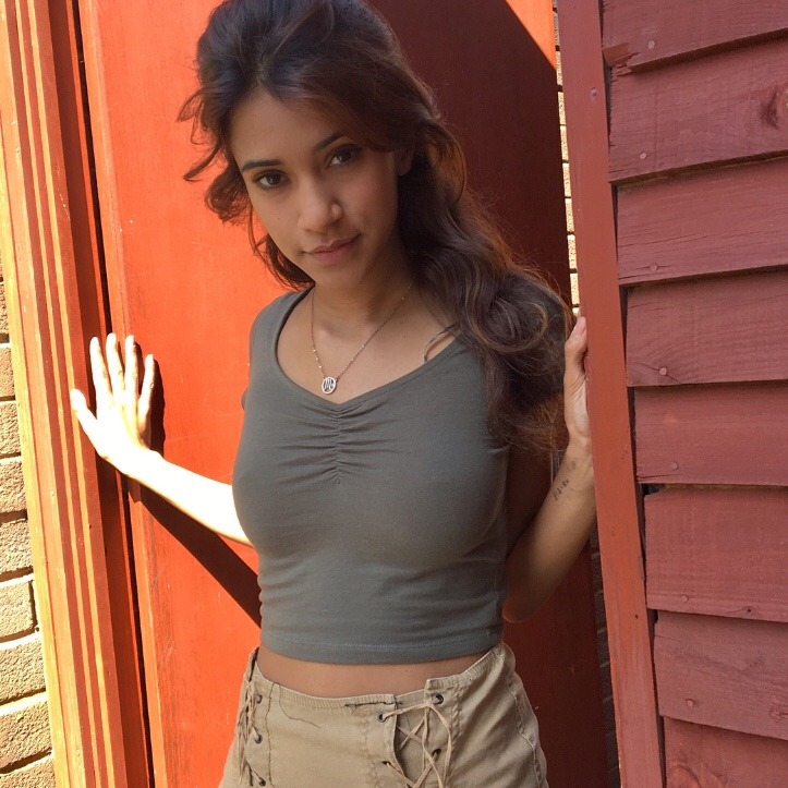 arab-princesss:  Hello my sister took this