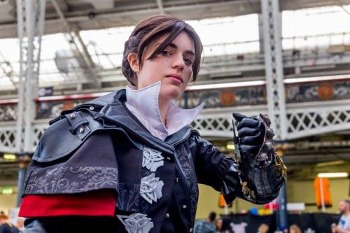 emmapbcostumes:  Evie Frye at London Film and Comic Con. Photographs taken by Skewed Perspective Pho