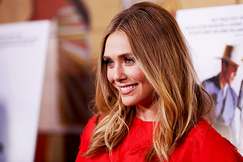  Elizabeth Olsen at the premiere of ‘I Saw The Light’ in Hollywood (March 22nd, 2016)  