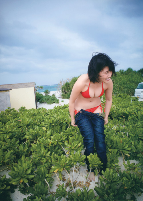 voz48reloaded:  Tomonaga Mio 1st Photobook 「Hinata」