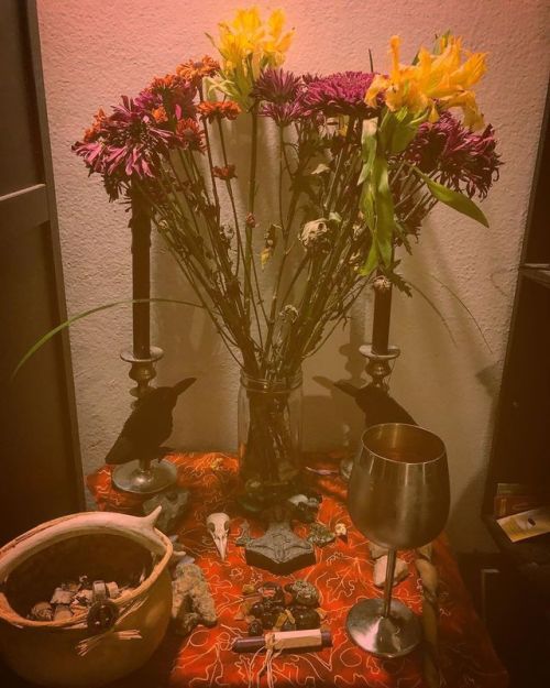 A happy, healthy, and homosexual Haustblót to y’all. ️‍ #heathen #asatru #blót #fall #autumn #witchc