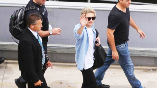 lirrylocks:  Arriving at Sydney airport 25/11 