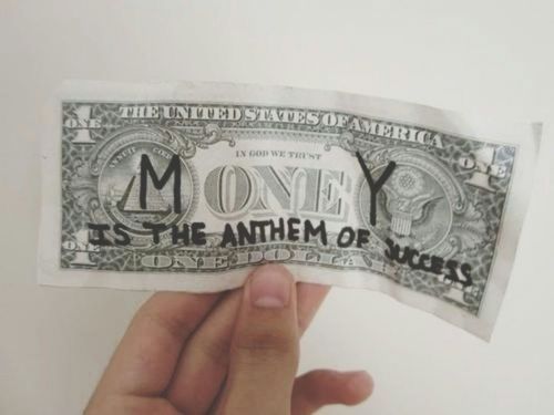 w0w—l0vely:  $BeDifferent$ on We Heart It.
