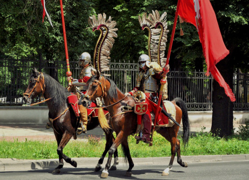 lamus-dworski:17th-century Polish Winged Hussars - reenacted by the Lublin Hussar Banner [Lubelska C