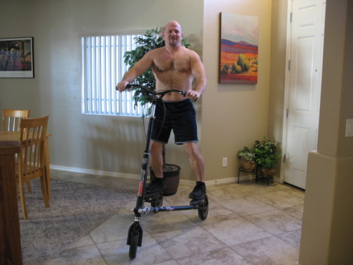 bubbatopia:Some random-ass pics of mine for Friday. Some newer, some much older. The thing I’m riding in a few of the pictures? It’s called a Trikke and it’s fun to ride. You move it by shifting your weight back and forth (called “carving”).