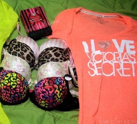 I went just for a normal bra and I spent all my card :s damn!!!