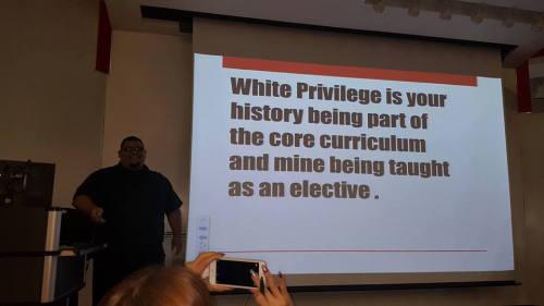 reverseracism:  grandmasterbooty:  antifainternational:  White privilege.  he is so pleased with himself and so am I   Really liking this trend