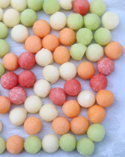 beautifulpicturesofhealthyfood:  Melon Ball