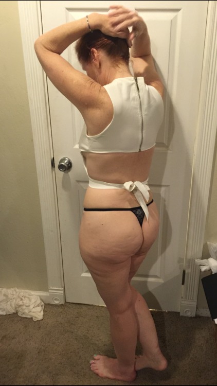 Porn redhotwife:  Going out with my hubby… photos