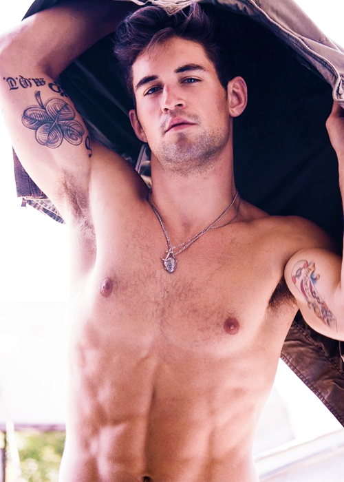 karrrotinko:  Benjamin Godfre 