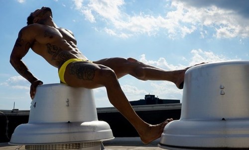 b-b101:(via DNA Magazine - The KING Is Back! - Part 3 (NSFW-ish)) 