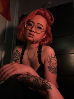 stonerjpeg:Stoned and tired as always 