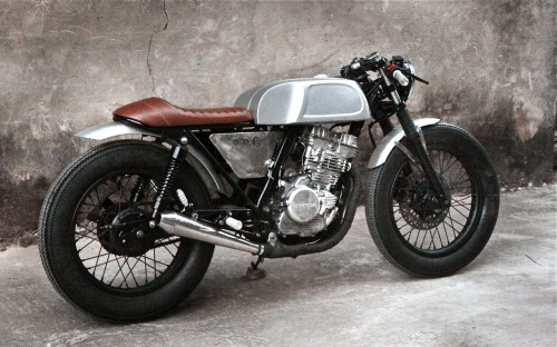 caferacerpasion:  Perfect work, Honda GB250 adult photos