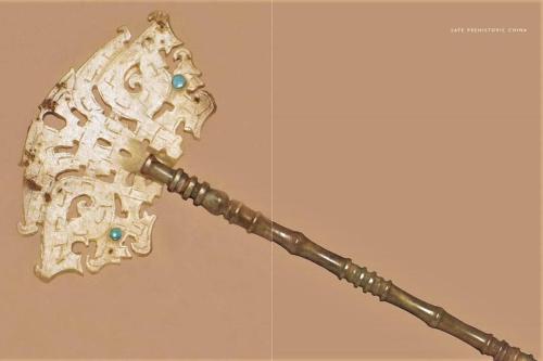 fuckyeahchinesefashion:Ancient Chinese fashion | jade hairpin about 4000 years agoTurquoise inlaid j