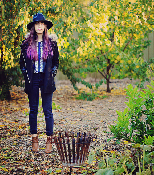 Facade (by Ivy-Lee Nguyen)#streetstyle #chic #autumn #adelaide #australia #fashion #colouredhair #pu