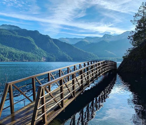 visitportangeles:  #LakeCrescent has been looking amazing lately! When will you be visiting us next? 😉  📸 by @mattandkarensmith 🙌  #OlympicNationalPark #VisitPortAngeles https://instagr.am/p/CO-r25freG8/   Love spring/summer back home!