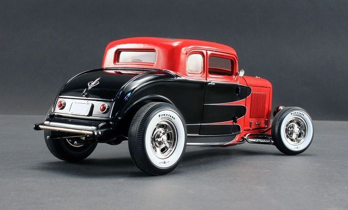 psychoactivelectricity:  Acme 1932 Ford 5 Window   