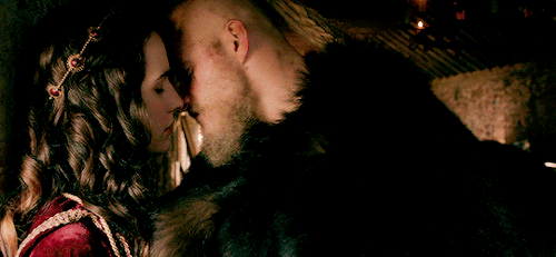 vikingshistory:What are you doing? 
