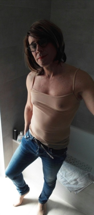tanjatherusticgirl:  Another old pic of me Here’s my archive,if you like :tanjatherusticgirl