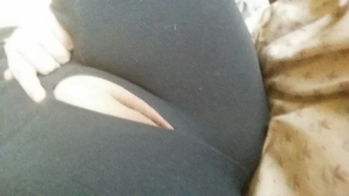 shyblondegirllll:  Oops my pants ripped