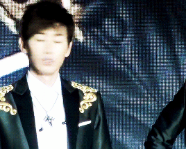 duckflyfly:  whisper  [D-454 | D-456]