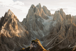 rishaddaroo:  Hiking the Tre Cime di Lavaredo in the Italian Dolomites.