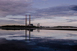 peoplecallmejim:  Poolbeg from Sandymount,