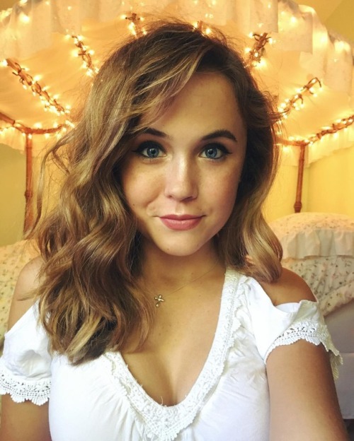 herearebeautifulpeople:  herearebeautifulpeople.com || More Source Info: http://bit.ly/2wUleYG || Our Instagram: http://bit.ly/2wGA8Pj