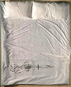 immafuster:Antoni Tapies, Llit, 2009