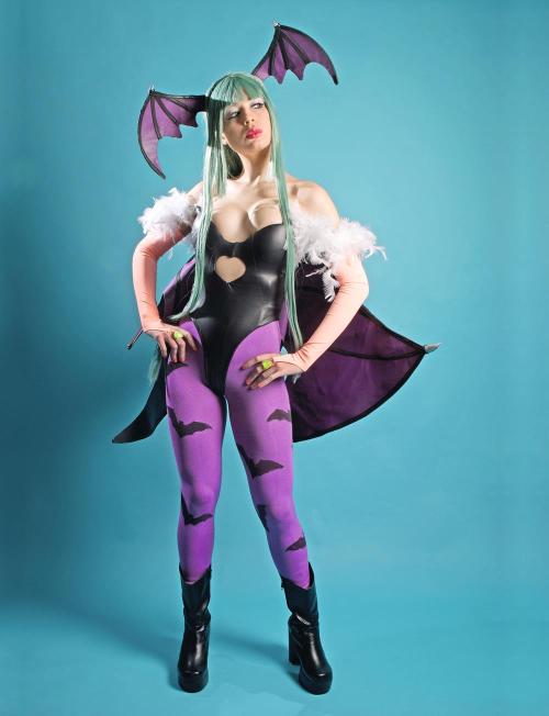 Sex cosplay-creativity:  Morrigan Aensland by pictures