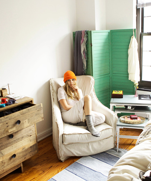fuckyeahelizabetholsen: Elizabeth Olsen photographed by Frances Tulk-Hart at her apartment in New Yo