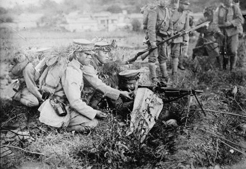 The Japanese Type 11 Light Machine Gun,After observing European troops in World War I, the Japanese 