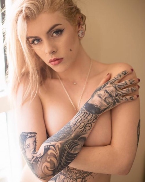 dimplesdarlingx:  Bearded Cynic Photography • Bea Dux