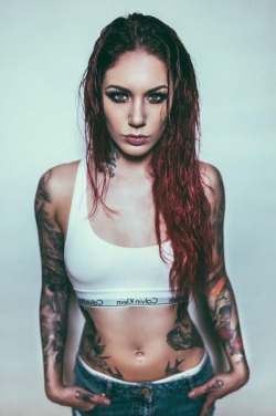 cervena-fox-appreciation:  Cervena Fox 