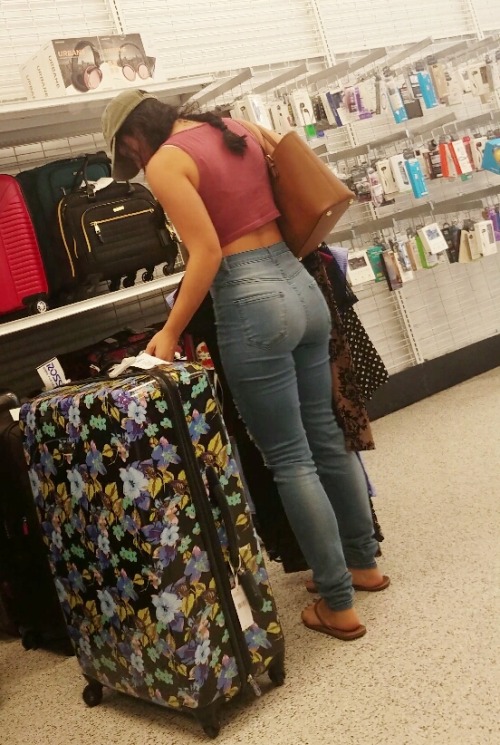 Another sexy latina teen in jeans (part 2)