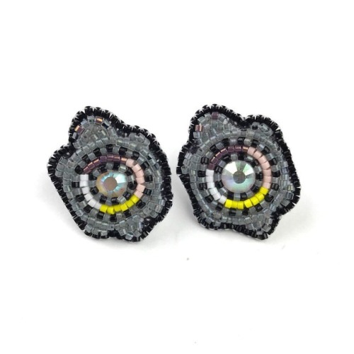 Turtle Studs by Tyra Jerome, available at shop.beyondbuckskin.com #beadwork #nativeamerican #nativep