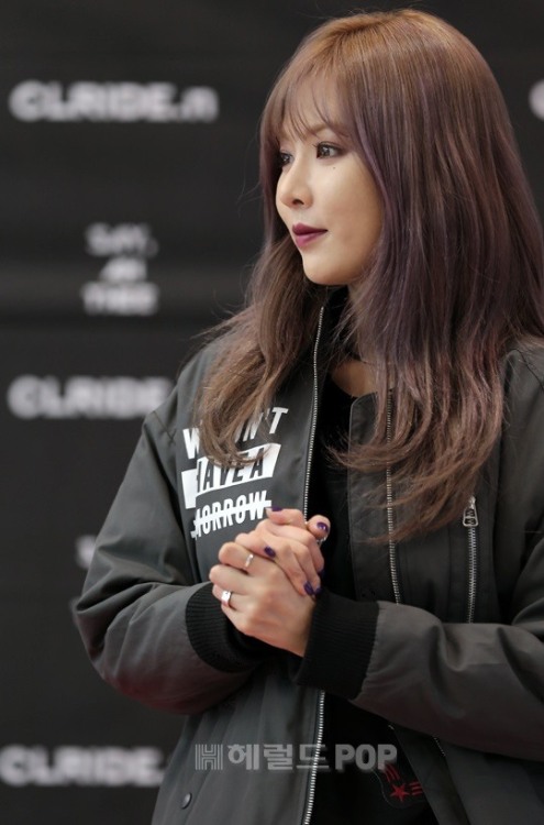 Kim Hyun Ah (4Minute) - CLRIDE.n Fansign Event Pics