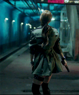 tzuyu:  minamyoui:  badass momo in “CHEER UP”  @20momo 