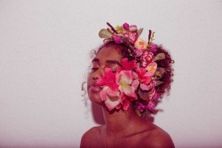 aixajahara:  Flower child