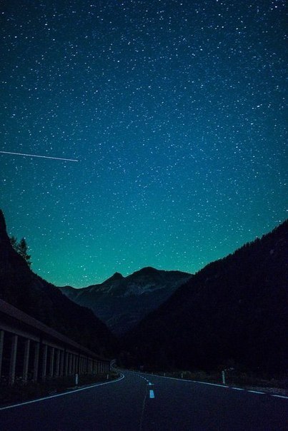 the-real-eye-to-see:  Night escape