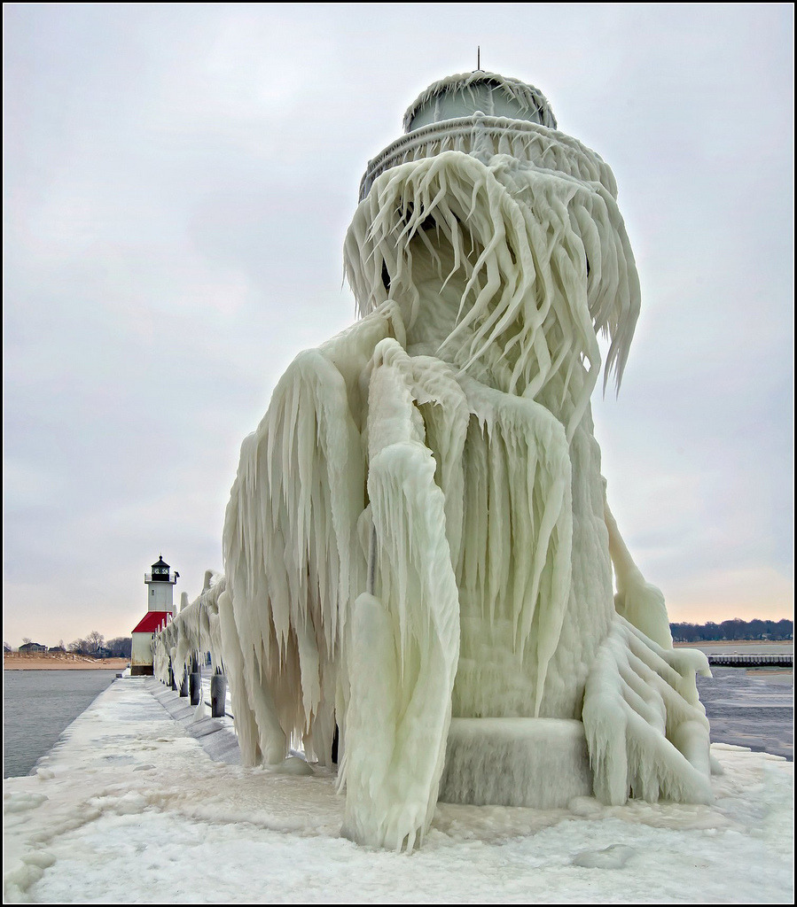 odditiesoflife:  Frozen Pier at Lake Michigan Located on Lake Michigan is the century
