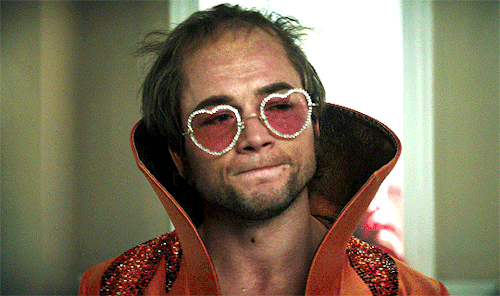 gambito:Taron Egerton as Elton John in Rocketman (2019)