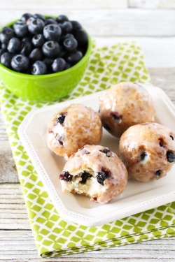 vegan-yums:    GF vegan blueberry donut holes