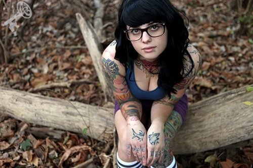radeo-suicidegirl:  Want More Radeo??  ♥