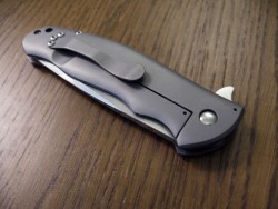 knifepics:  Flipper Knife