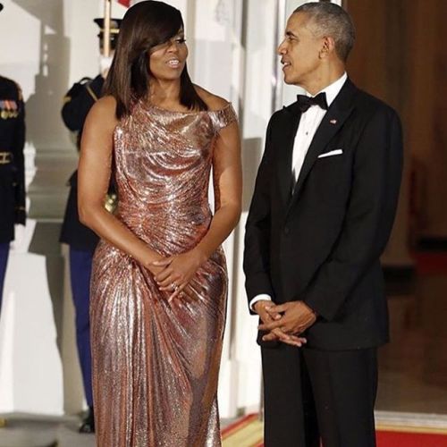 The Obama’s tonight hosting there final state dinner. Our beautiful FLOTUS @michelleobama wear